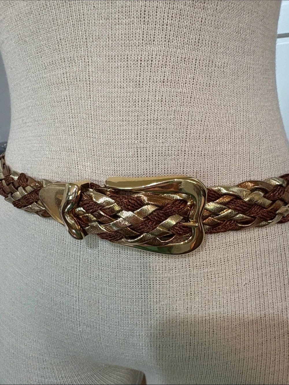N/A metallic gold